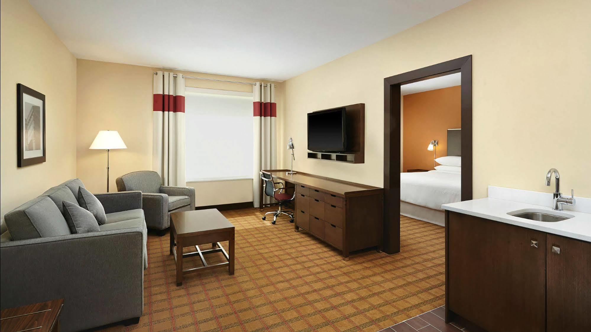 Four Points By Sheraton Edmonton International Airport Nisku Zewnętrze zdjęcie
